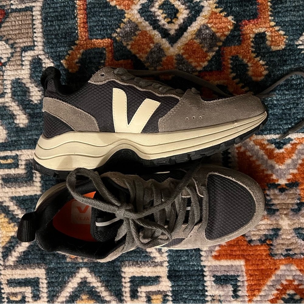 Veja Venturi Grafite/Moonrock